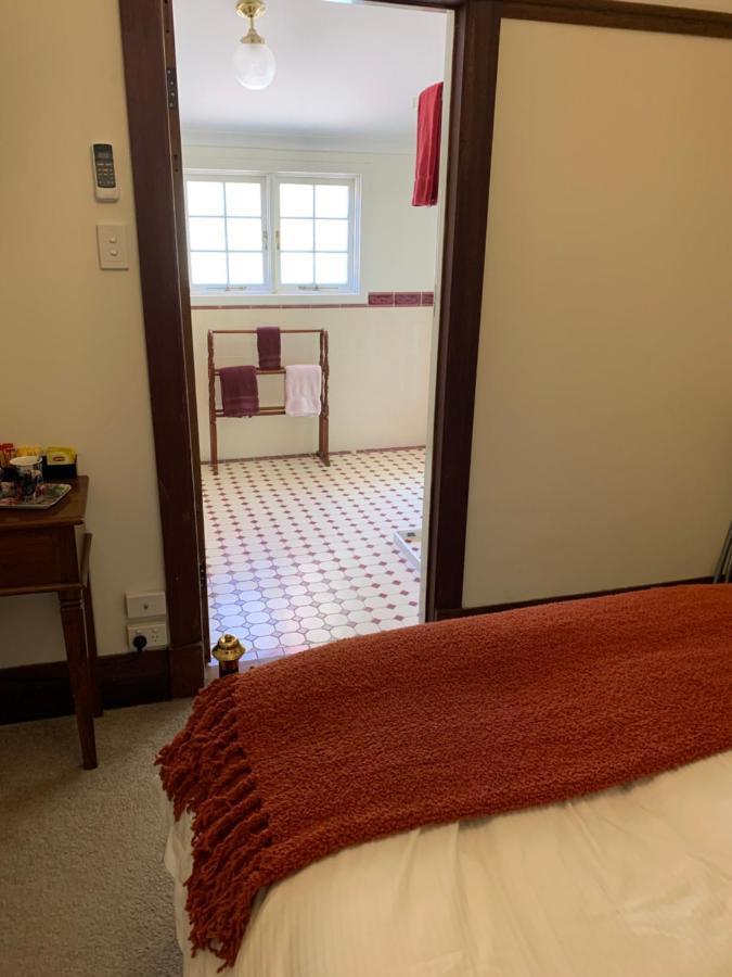 Rosebridge House Bed & Breakfast Adult Retreat Gooseberry Hill Екстер'єр фото