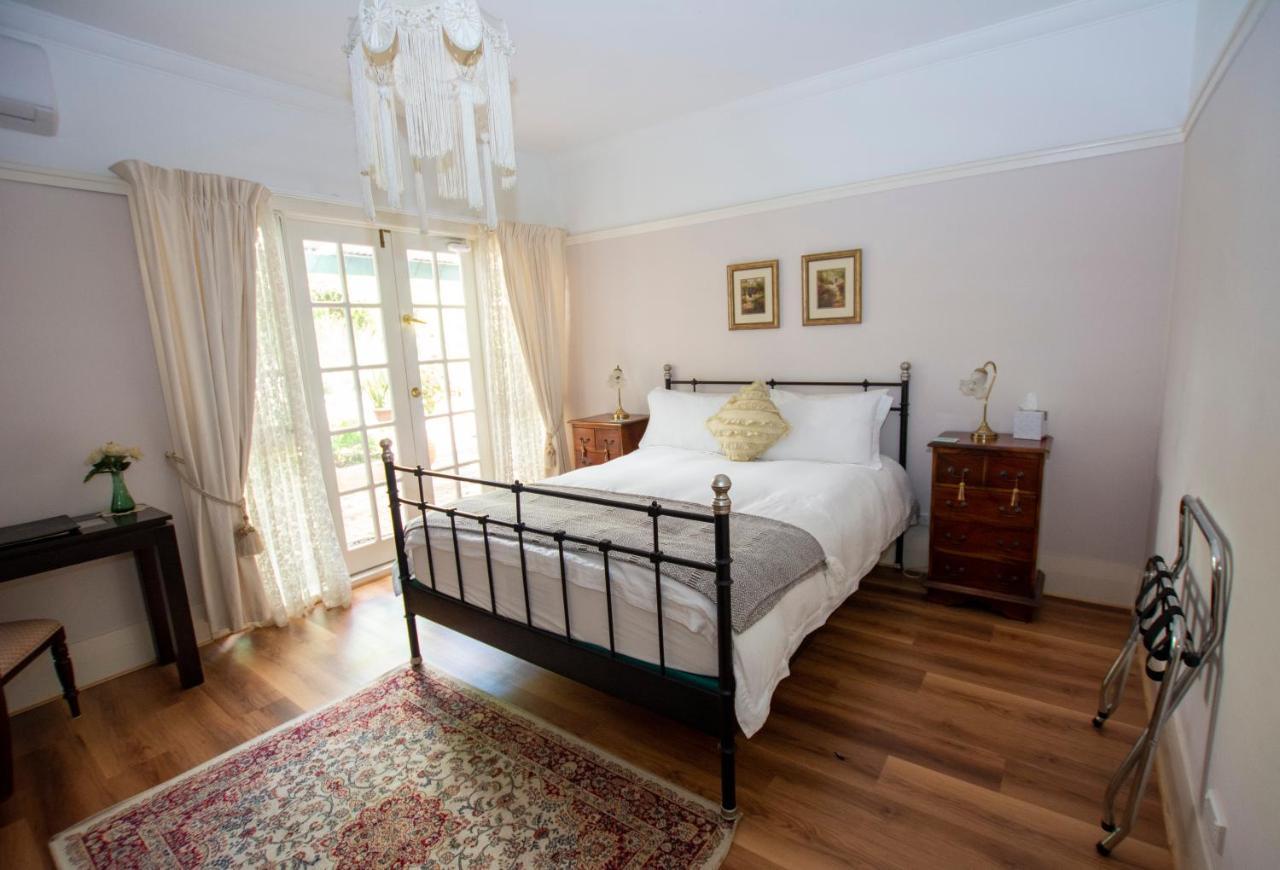 Rosebridge House Bed & Breakfast Adult Retreat Gooseberry Hill Екстер'єр фото
