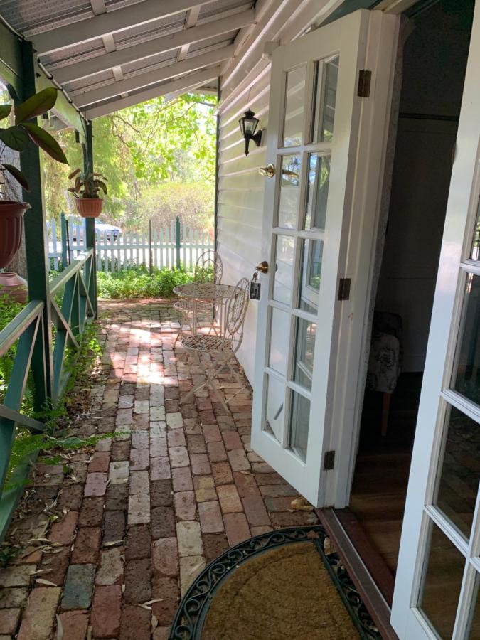 Rosebridge House Bed & Breakfast Adult Retreat Gooseberry Hill Екстер'єр фото