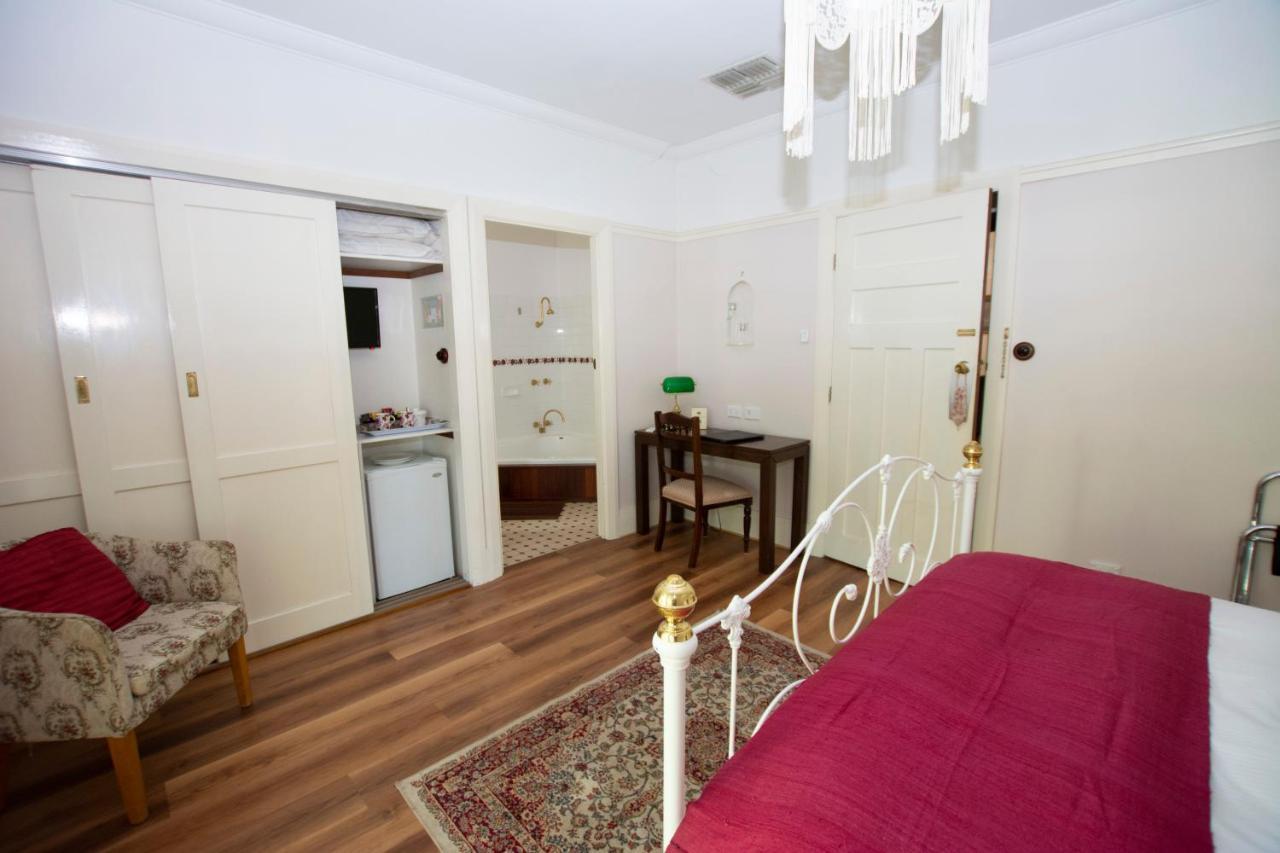 Rosebridge House Bed & Breakfast Adult Retreat Gooseberry Hill Екстер'єр фото