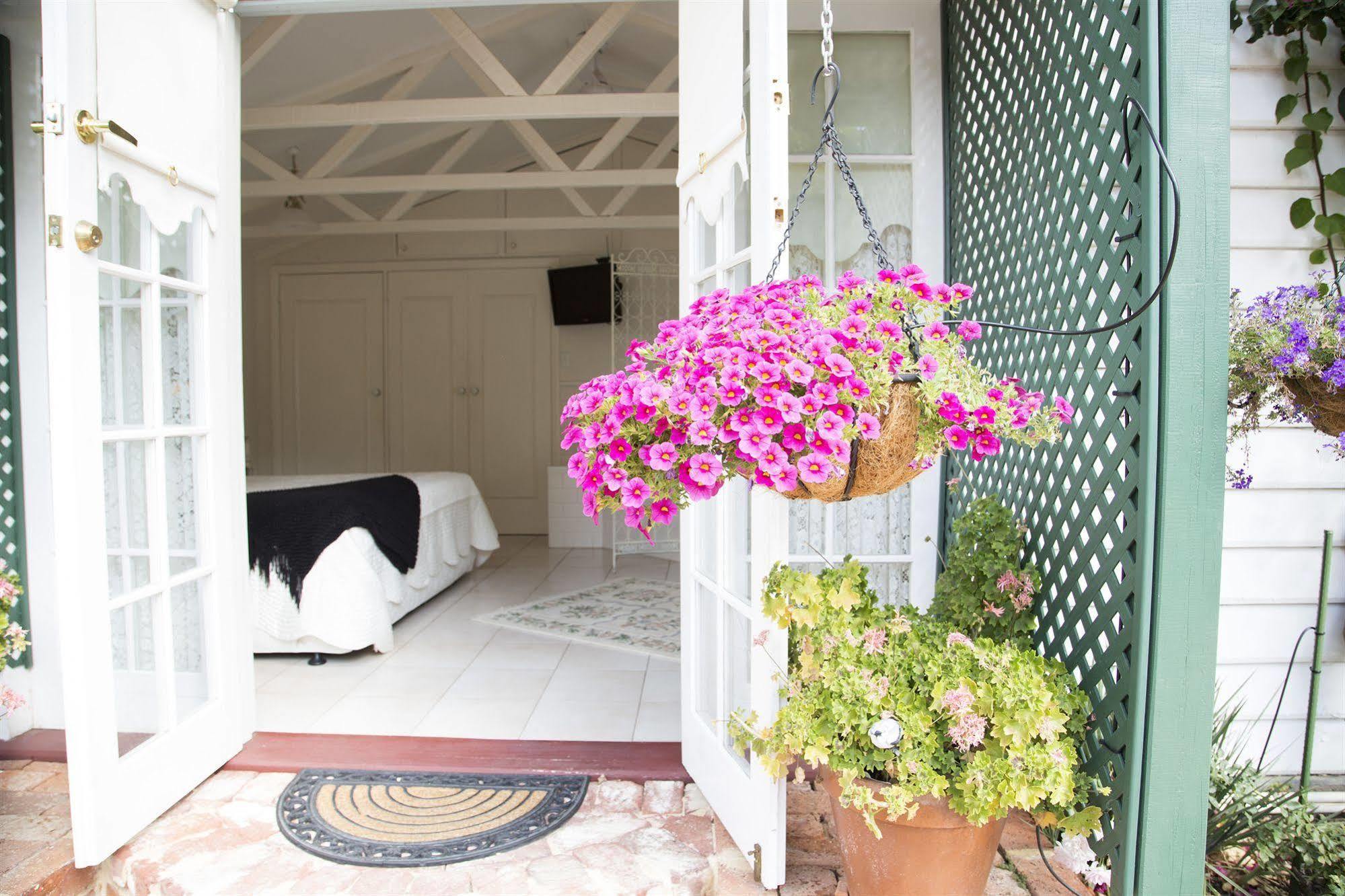 Rosebridge House Bed & Breakfast Adult Retreat Gooseberry Hill Екстер'єр фото
